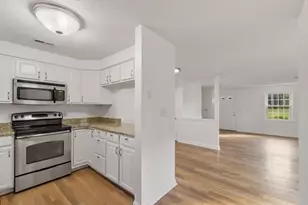 2701 Forest Park Dr, Auburn, MA 01501 - Photo 7