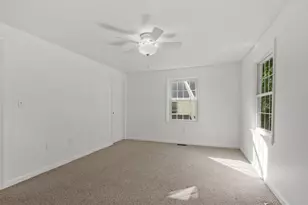 2701 Forest Park Dr, Auburn, MA 01501 - Photo 11