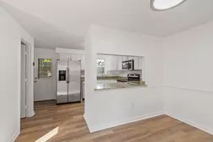 2701 Forest Park Dr, Auburn, MA 01501 - Photo 3