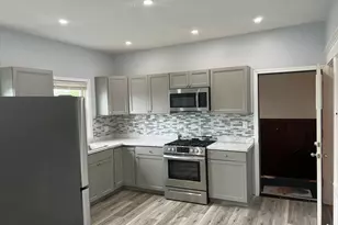 68 W Britannia St, Taunton, MA 02780 - Photo 3