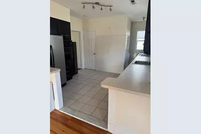 28 Early Ave #28, Medford, MA 02155 - Photo 7