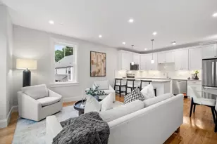 9 Downer Ct, Boston, MA 02122 - Photo 3