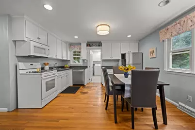 134 Marshall Ave, Lowell, MA 01851 - Photo 11