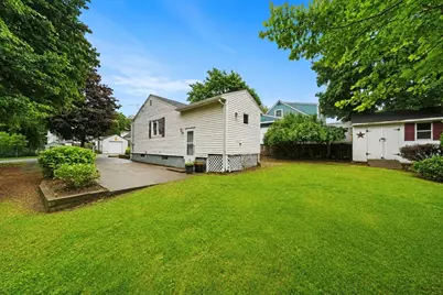 134 Marshall Ave, Lowell, MA 01851 - Photo 25