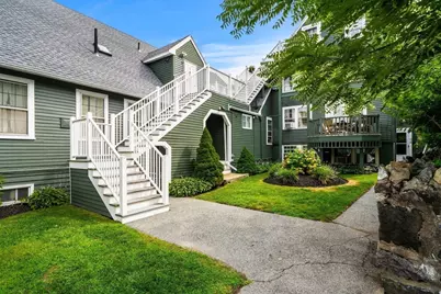 8 Franklin St #19, Marblehead, MA 01945 - Photo 3