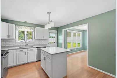 27 Judy Ln, East Longmeadow, MA 01028 - Photo 9