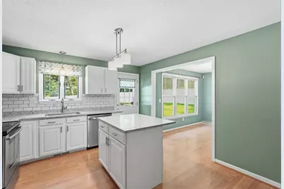 27 Judy Ln, East Longmeadow, MA 01028 - Photo 9