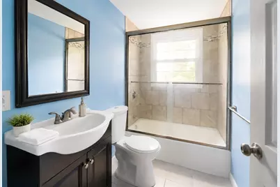 4 Edward Cody Ln, Weymouth, MA 02190 - Photo 11