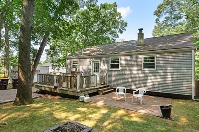 4 Edward Cody Ln, Weymouth, MA 02190 - Photo 17