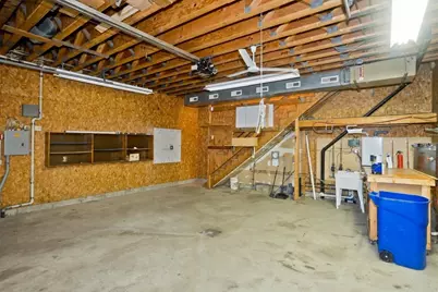 1692 Memorial Drive, Chicopee, MA 01020 - Photo 15