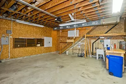 1692 Memorial Drive, Chicopee, MA 01020 - Photo 15