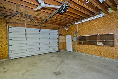 1692 Memorial Drive, Chicopee, MA 01020 - Photo 17