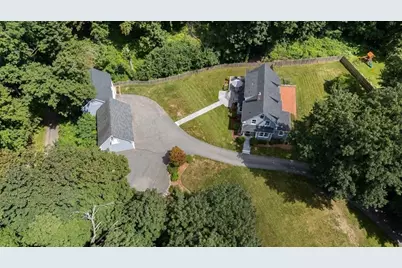 104 High St, Topsfield, MA 01983 - Photo 3