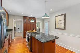 104 High St, Topsfield, MA 01983 - Photo 5