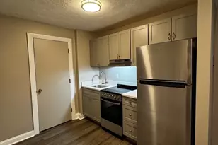 1870 Beacon St, Boston, MA 02135 - Photo 5