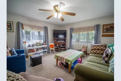 27 Clems Way, Acushnet, MA 02743 - Photo 5