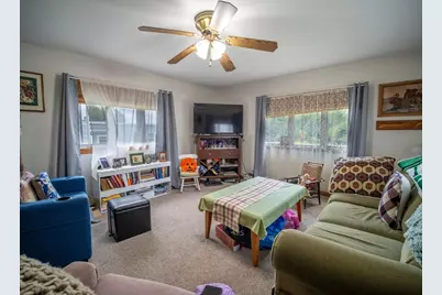 27 Clems Way, Acushnet, MA 02743 - Photo 5