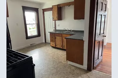 108-110 Conway St, Greenfield, MA 01301 - Photo 9