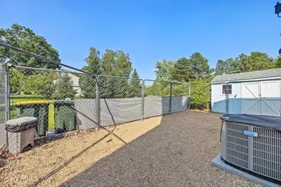 129 Forest St, Franklin, MA 02038 - Photo 21