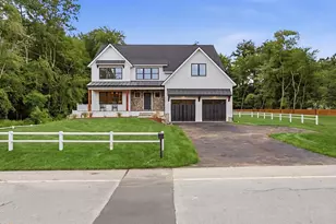158 Lake St, Wilmington, MA 01887 - Photo 3