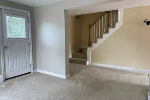 31 Stockholm St, Bellingham, MA 02019 - Photo 11