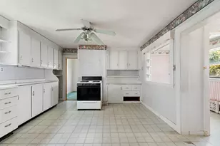 51 Oakland St, Malden, MA 02148 - Photo 7