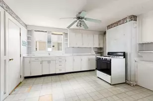 51 Oakland St, Malden, MA 02148 - Photo 9