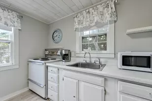 34 N Shore Blvd Ext, Sandwich, MA 02537 - Photo 9