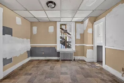 37 Fourth St, Lowell, MA 01850 - Photo 19
