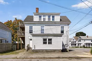 37 4th St, Lowell, MA 01850 - Photo 7