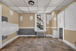 37 4th St, Lowell, MA 01850 - Photo 19