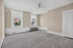 37 4th St, Lowell, MA 01850 - Photo 13