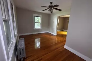 109 Kingsley St, Springfield, MA 01104 - Photo 5