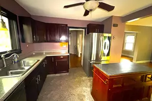 109 Kingsley St, Springfield, MA 01104 - Photo 9