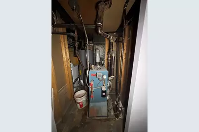 109 Kingsley St, Springfield, MA 01104 - Photo 27