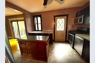 109 Kingsley St, Springfield, MA 01104 - Photo 11