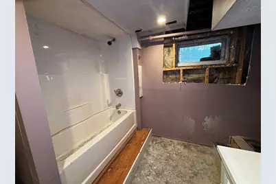 109 Kingsley St, Springfield, MA 01104 - Photo 23