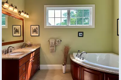 4 Crestview Drive, Deerfield, MA 01373 - Photo 35