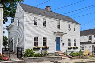 16 Warren St, Newburyport, MA 01950 - Photo 1