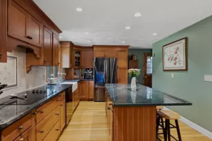 41 Brook St, Wakefield, MA 01880 - Photo 7