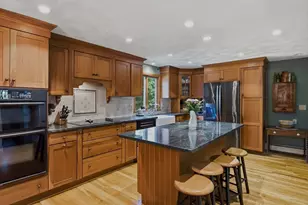 41 Brook St, Wakefield, MA 01880 - Photo 5