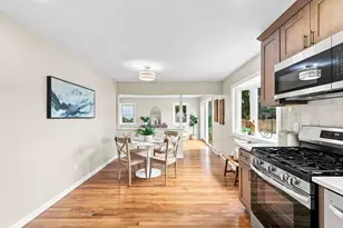 60 Sable Ave, Dartmouth, MA 02747 - Photo 9