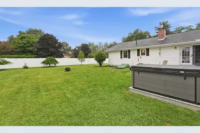 478 Western Ave, Westfield, MA 01085 - Photo 9