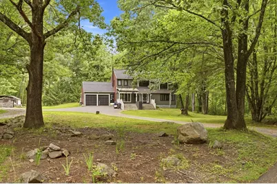247 Hampstead St, Methuen, MA 01844 - Photo 33