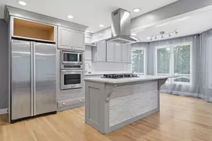 247 Hampstead St, Methuen, MA 01844 - Photo 3