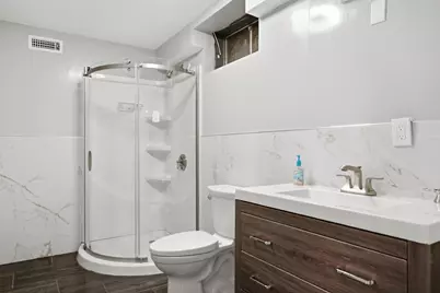 247 Hampstead St, Methuen, MA 01844 - Photo 19