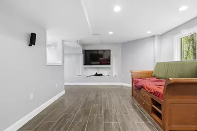 247 Hampstead St, Methuen, MA 01844 - Photo 17