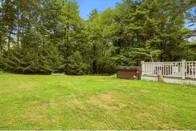 247 Hampstead St, Methuen, MA 01844 - Photo 35