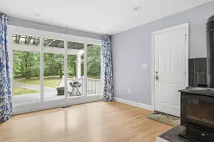247 Hampstead St, Methuen, MA 01844 - Photo 7
