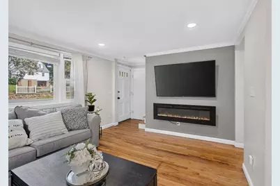 193 Pond St, Randolph, MA 02368 - Photo 7